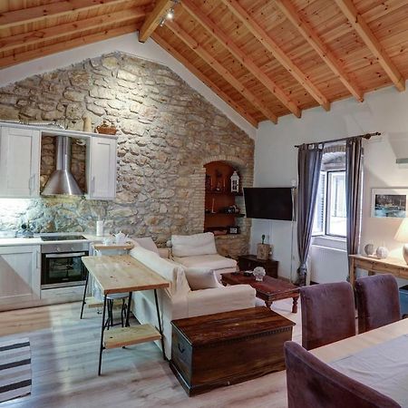 Luminous 2Bd Stone Apt In The Alleys Of Corfu Town Екстер'єр фото