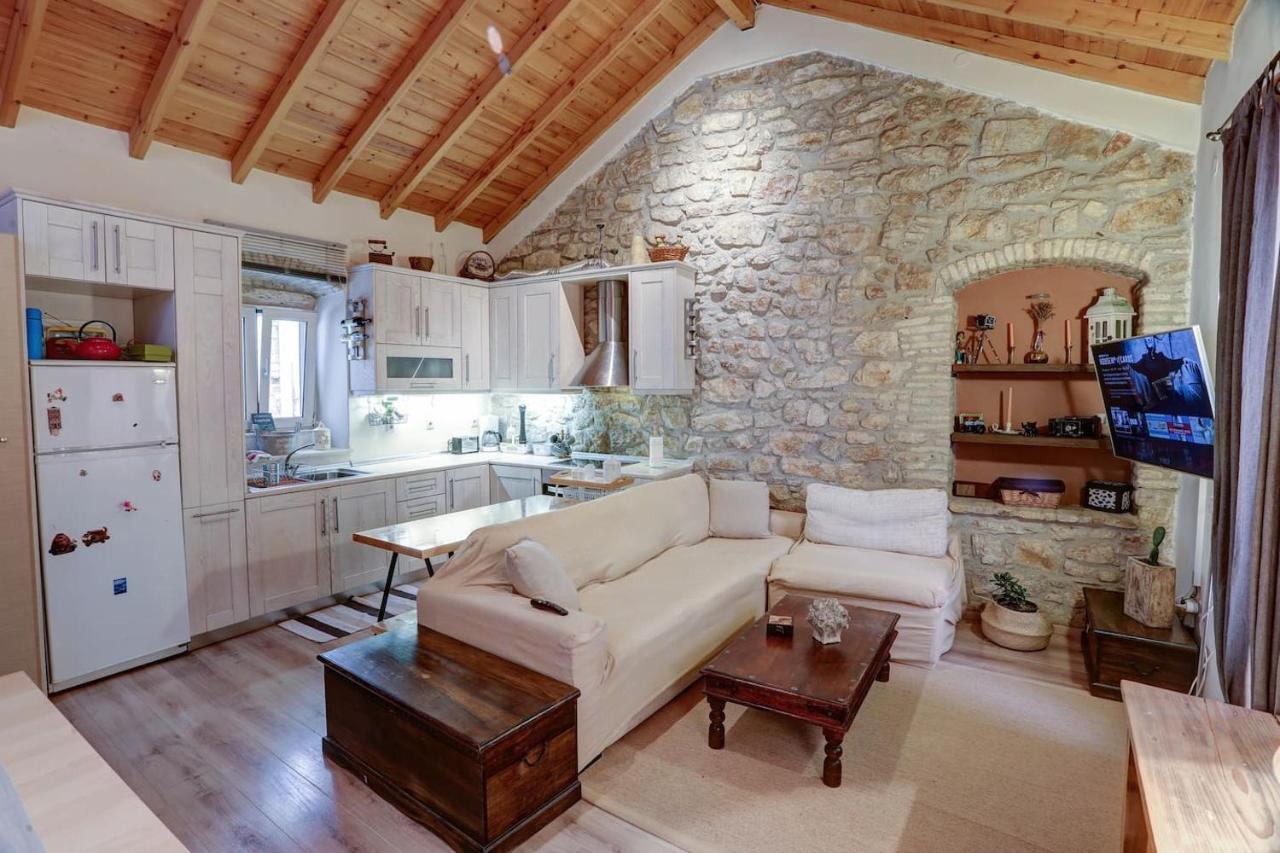 Luminous 2Bd Stone Apt In The Alleys Of Corfu Town Екстер'єр фото