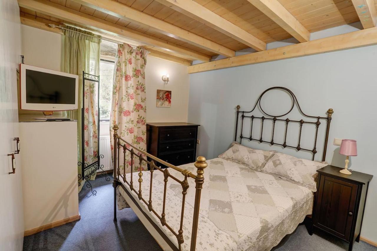 Luminous 2Bd Stone Apt In The Alleys Of Corfu Town Екстер'єр фото